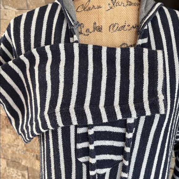 Soft Surroundings Offshore Pullover navy stripe hooded kangaroo pocket nautical - Picture 6 of 16